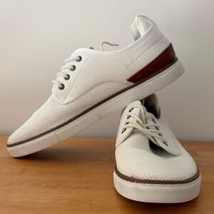 Madden “Castra” White and Brown Sneakers